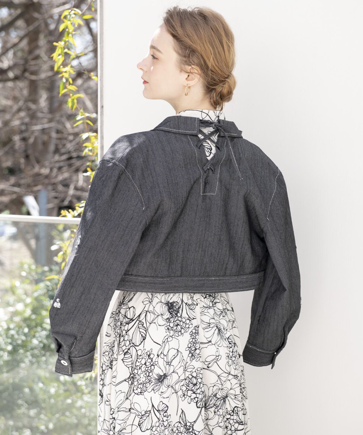 アンドクチュール「ビジュー付きデニムジャケット」|デニムジャケット|