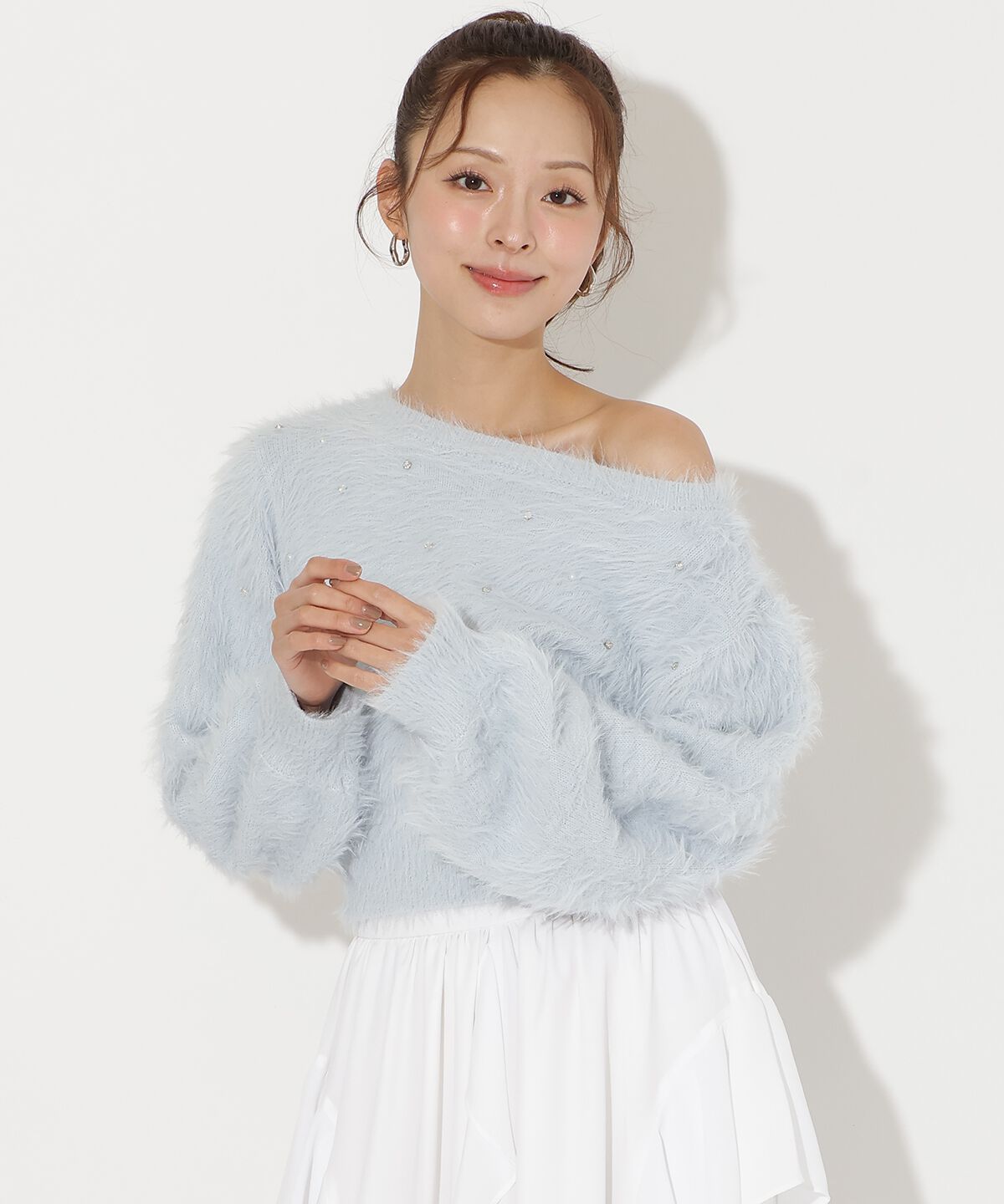 アンドクチュール「ビジューフェザーニットプルオーバー」|ニット・セーター|