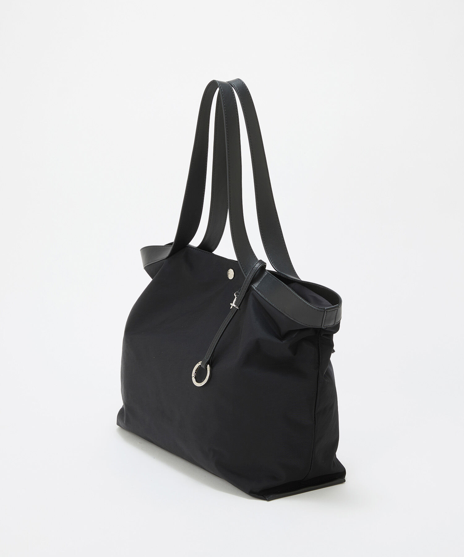 TOPKAPI BREATH「【Breath TOPKAPI】MORPH モーフ リンクルナイロン トートバッグ チャーム付き　A4 / 超軽量」|トートバッグ|