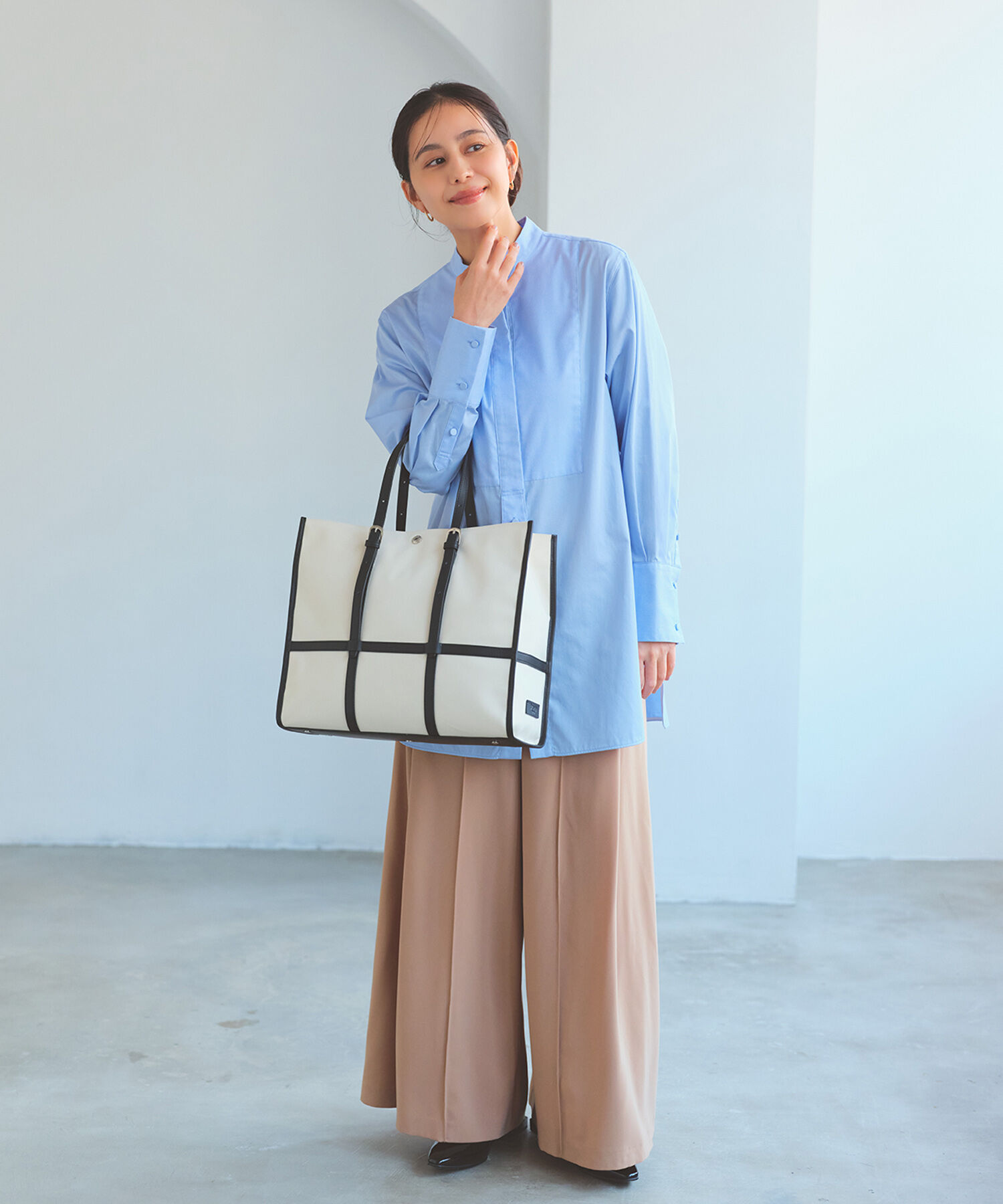 TOPKAPI BREATH「【Breath TOPKAPI】FRAME フレーム レザーベルト スクエア トートバッグ　A4 / 軽量」|トートバッグ|