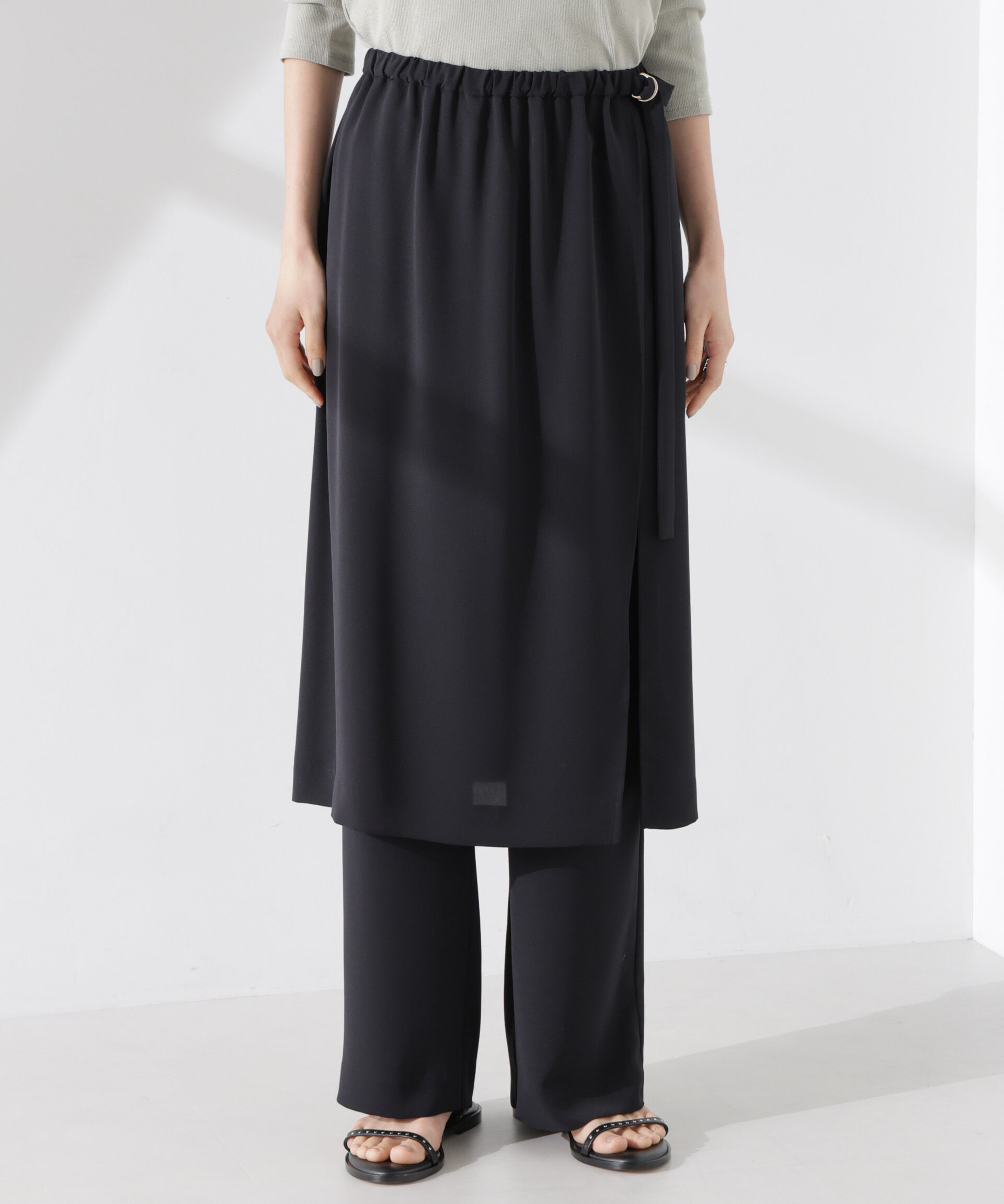 nano･universe「ラップスカート付きツイルパンツ」|チノ|