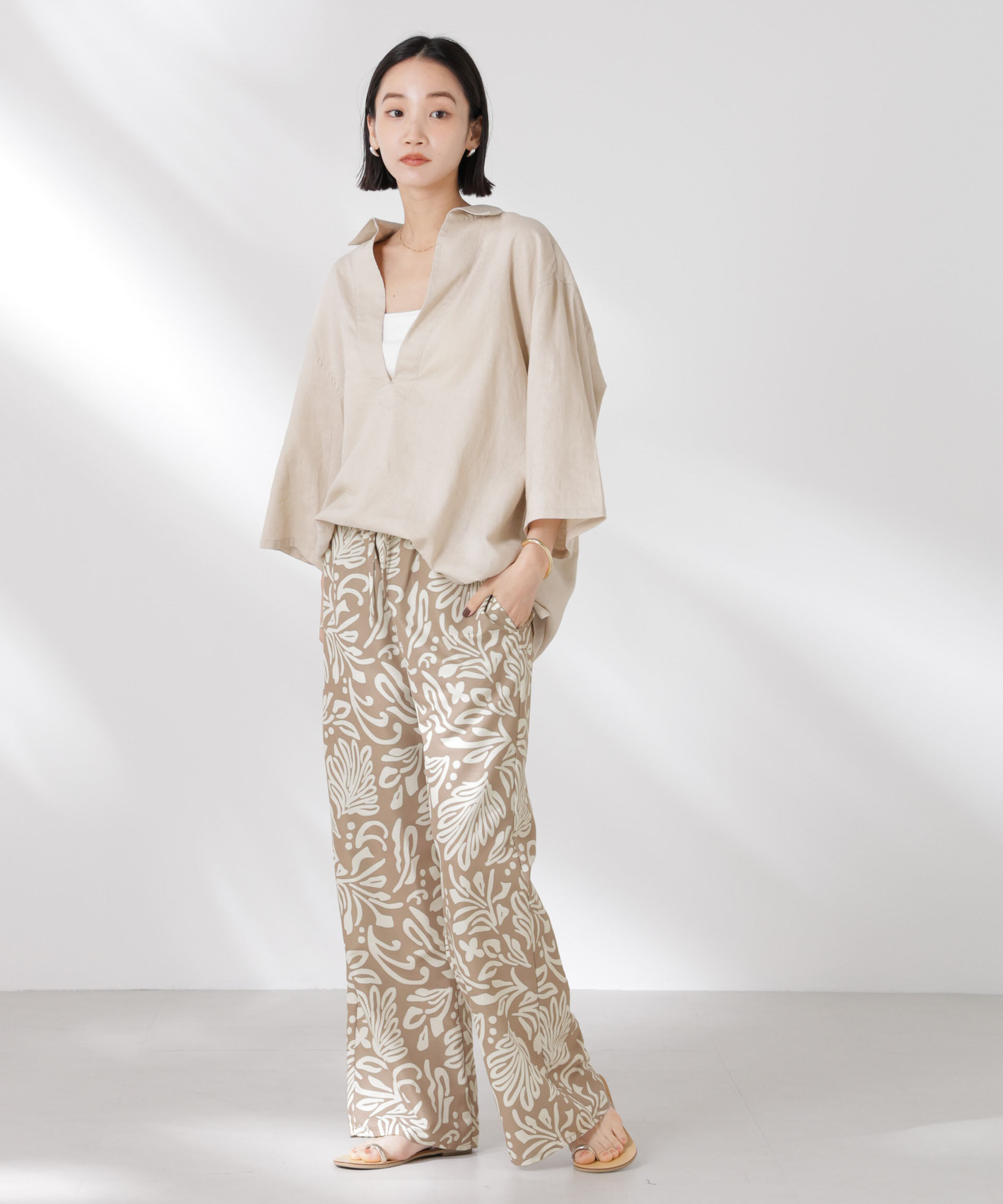 nano･universe「ボタニカルプリントイージーワイドパンツ(セットアップ可)」|チノ|