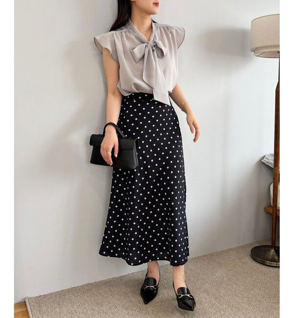 VIS「【WEB限定】【防シワ】フリルフレンチボウタイブラウス/通勤対応」|シャツ・ブラウス|