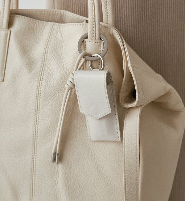  「【再値下げ】リップポーチ付きレザーチャーム」|チャーム・キーホルダー|