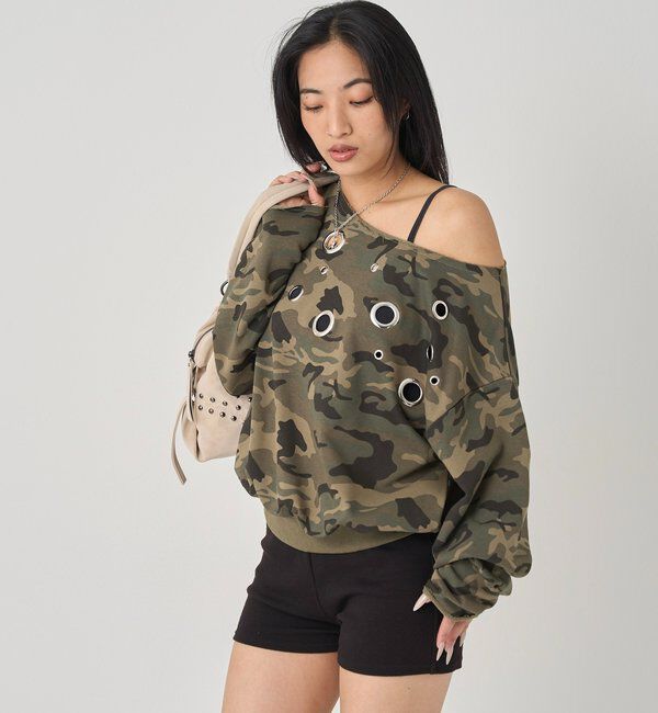  「FRONT EYELET OFF-SHOULDER SWEATSHIRT」|Tシャツ・カットソー|