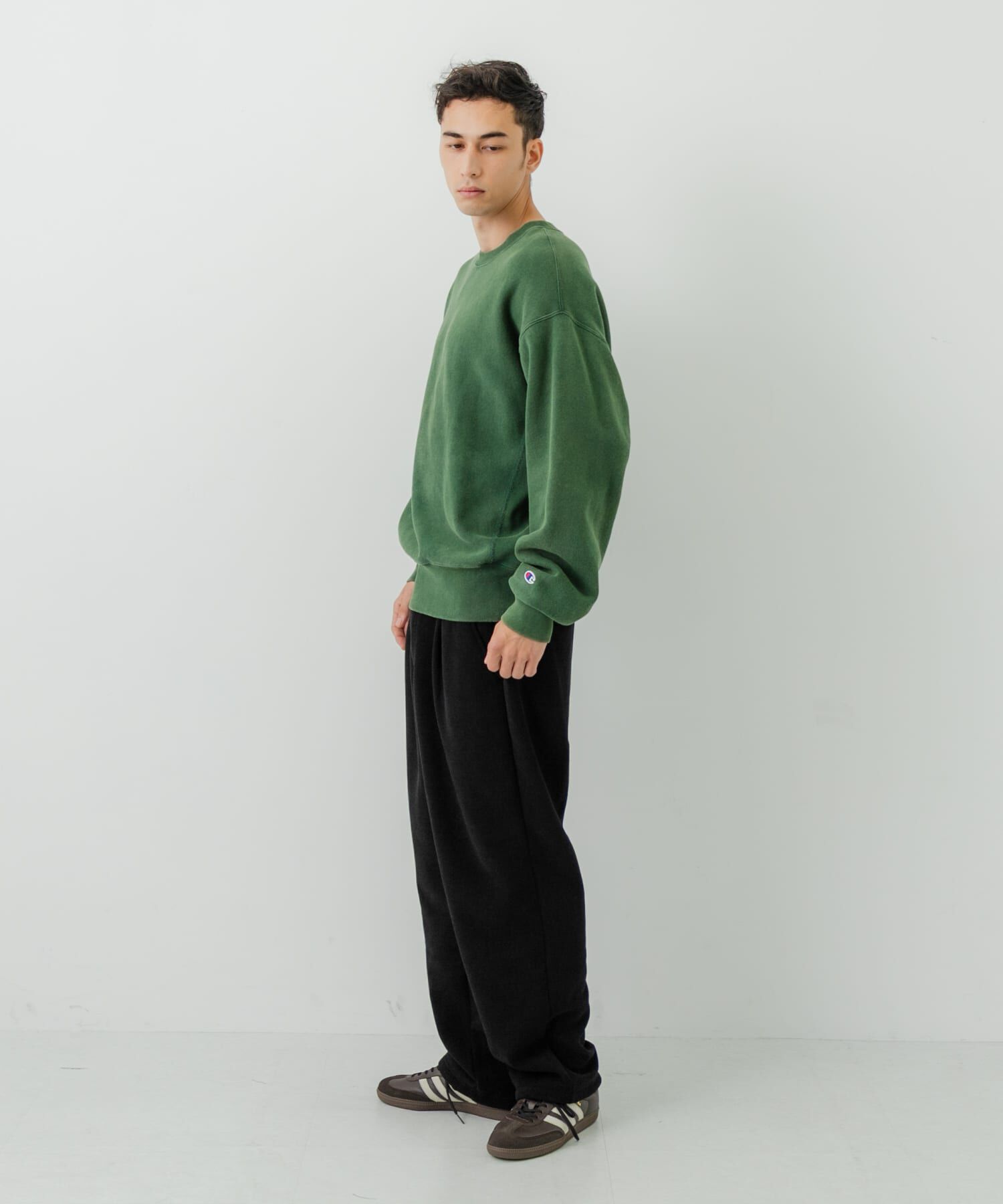 URBAN RESEARCH「『別注』CHAMPION&times;URBAN RESEARCH　SNOW POWDER WASH CREW-NECK」|スウェット・ジャージ|