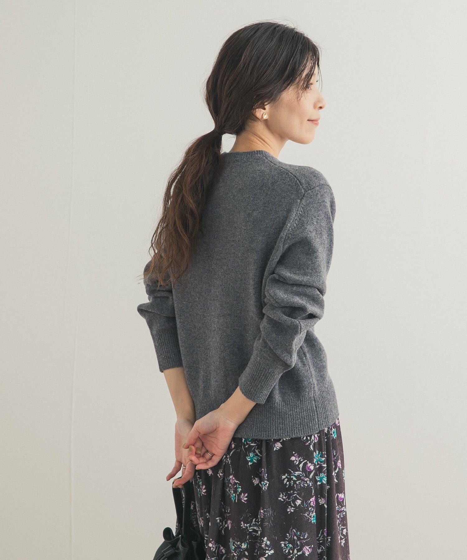 新品タグ付　ウールサテン釦コンパクトカーディガン ウールサテン釦コンパクトカーディガン（URBAN RESEARCH DOORS