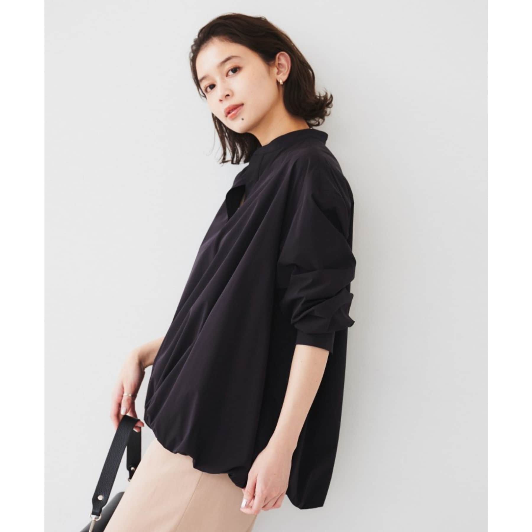 UNTITLED「【朝比奈 彩&times;Oggi&times;UNTITLED スペシャルコラボ】バルーンヘムブラウス」|シャツ・ブラウス|ブラック(019)
