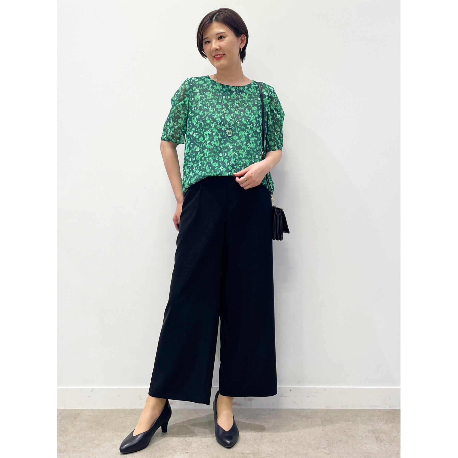 Reflect「【WEB限定カラーあり／マシンウォッシュ／セットアップ可能】フラワープリントブラウス」|シャツ・ブラウス|