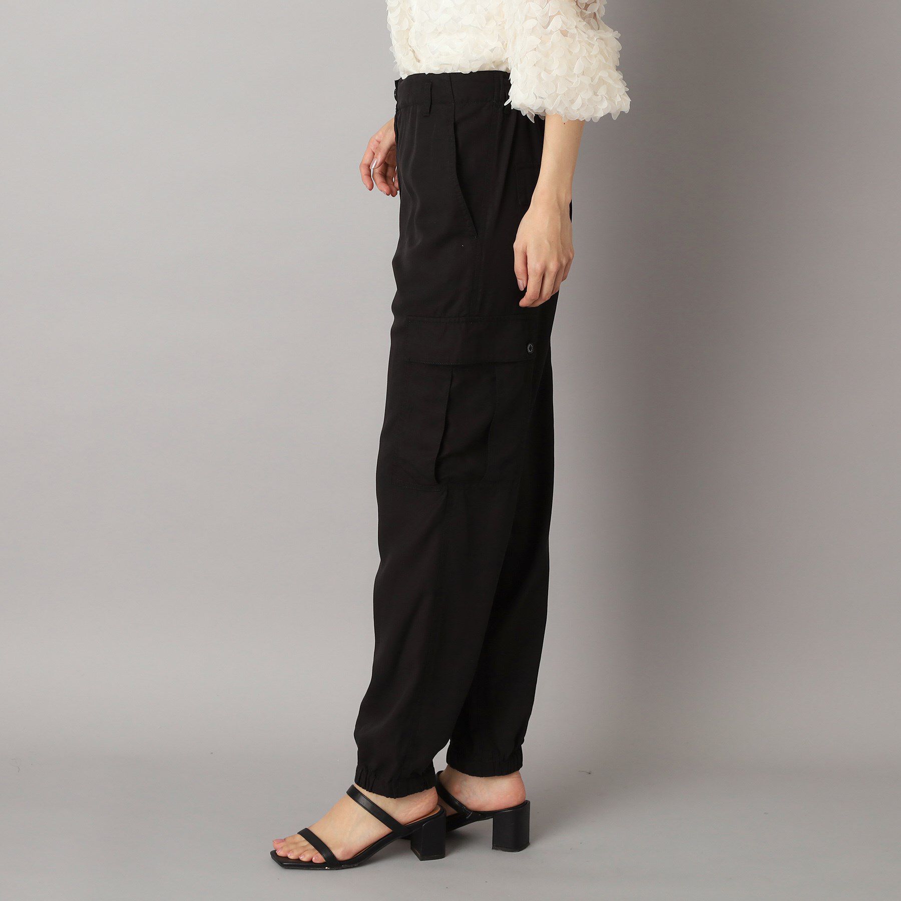 DRESSTERIOR「フィブリルライトカーゴパンツ」|その他|