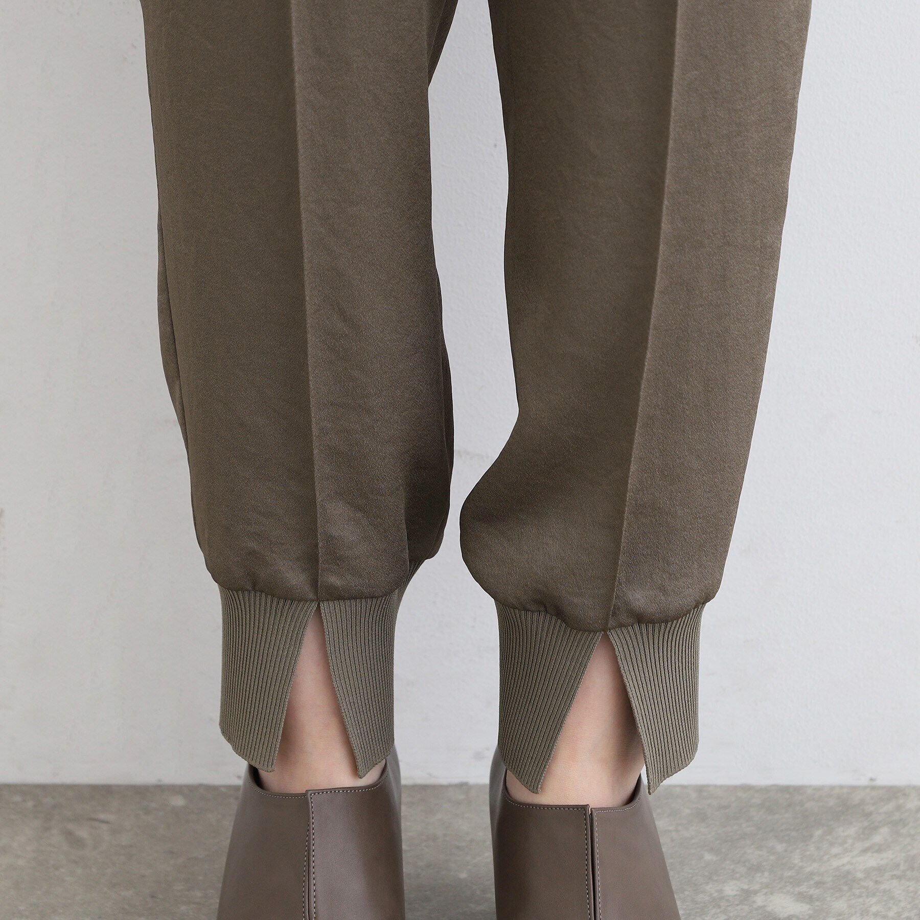 INDIVI「【こなれSETUP／洗える／サテン】ジョグパンツ」|その他|