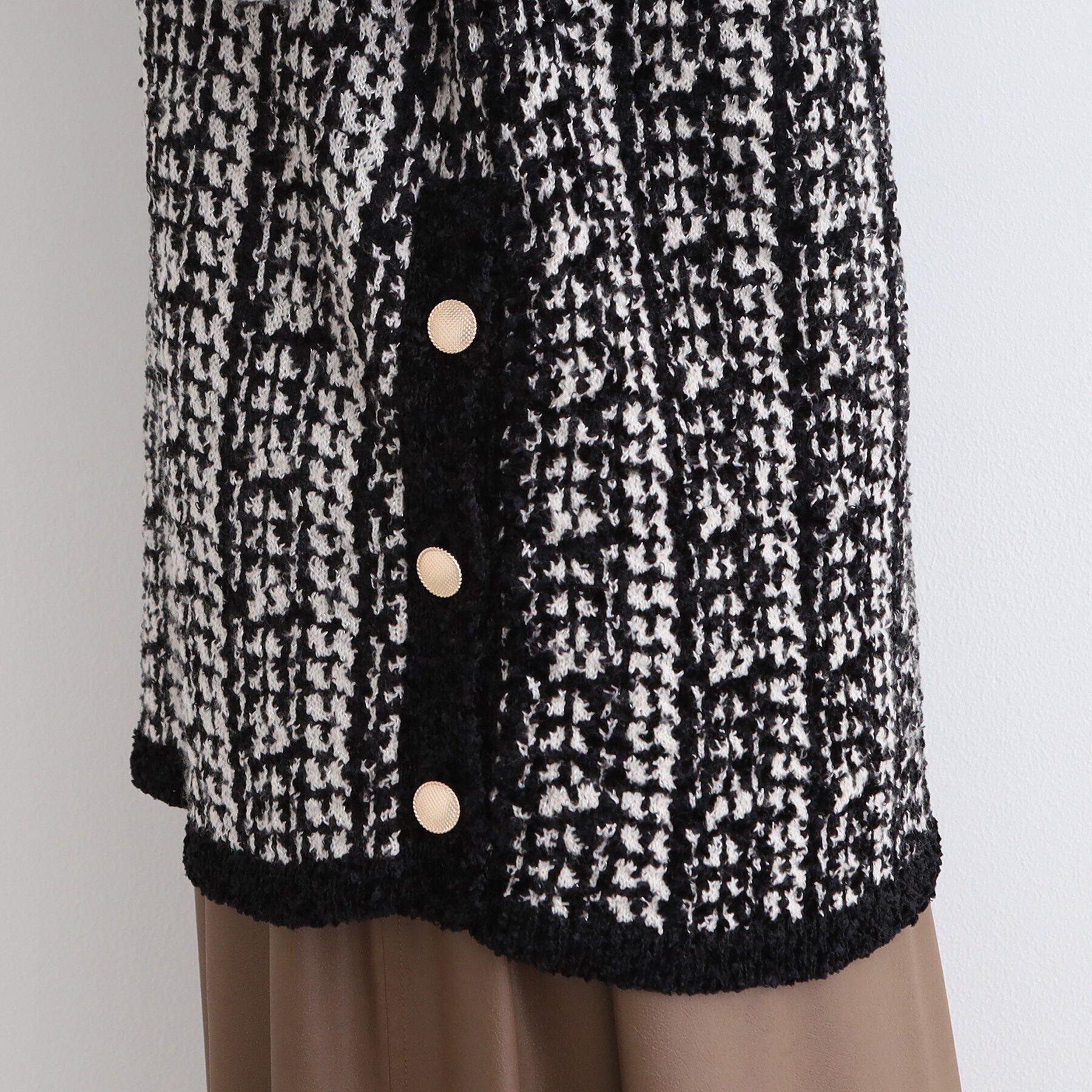 INDIVI「【洗える／映え】ツイーディーVネックニット」|ニット・セーター|