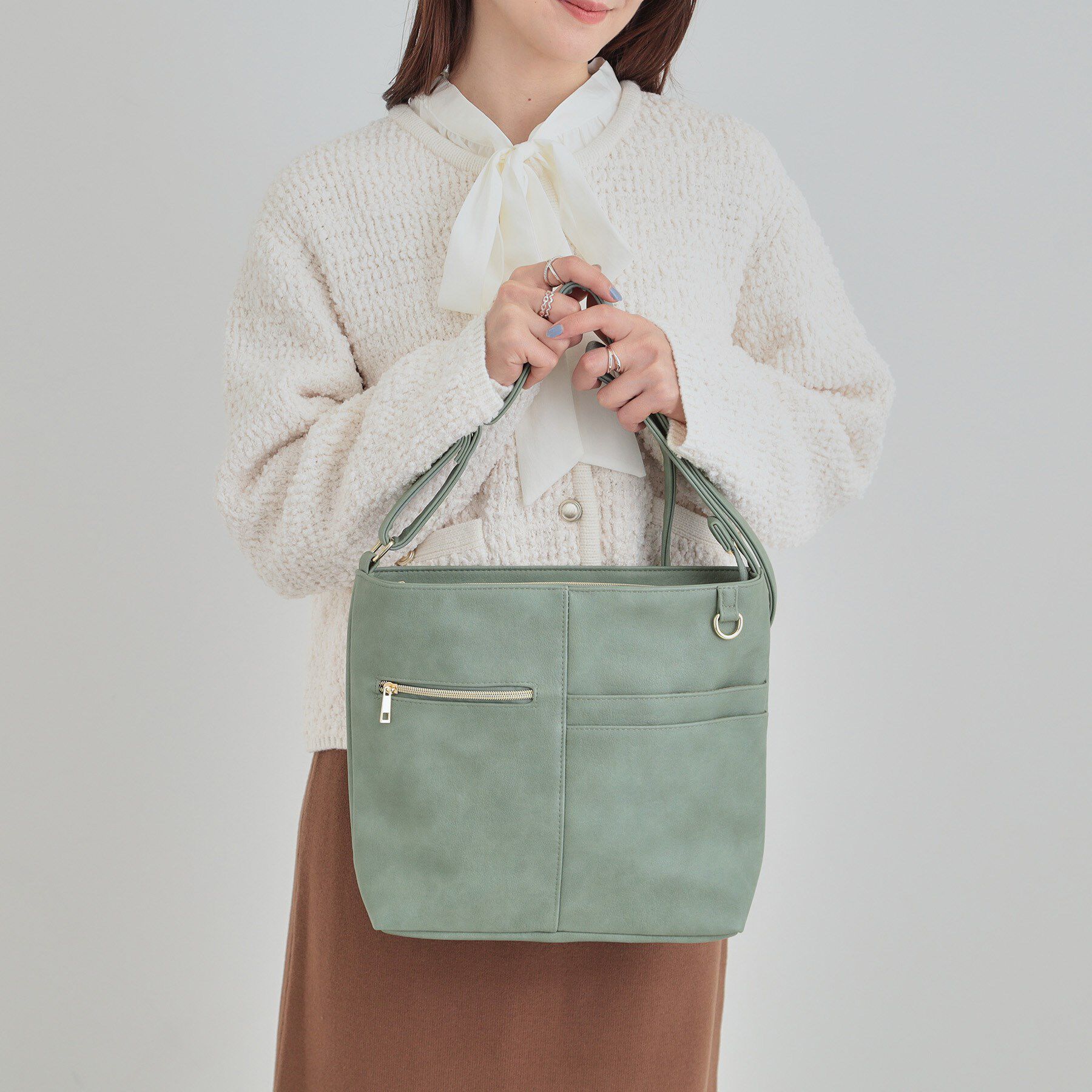 SHOO･LA･RUE「【8ポケット】フロント切り替えショルダーバッグ」|ショルダー・メッセンジャー|