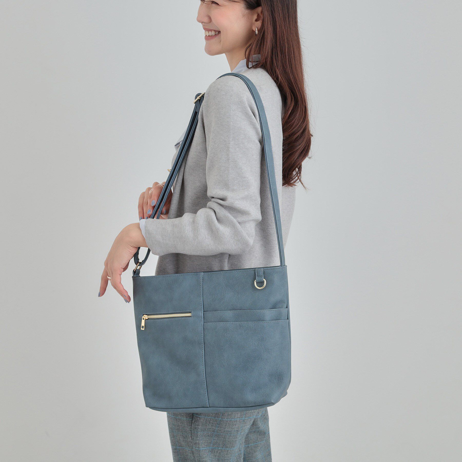 SHOO･LA･RUE「【8ポケット】フロント切り替えショルダーバッグ」|ショルダー・メッセンジャー|