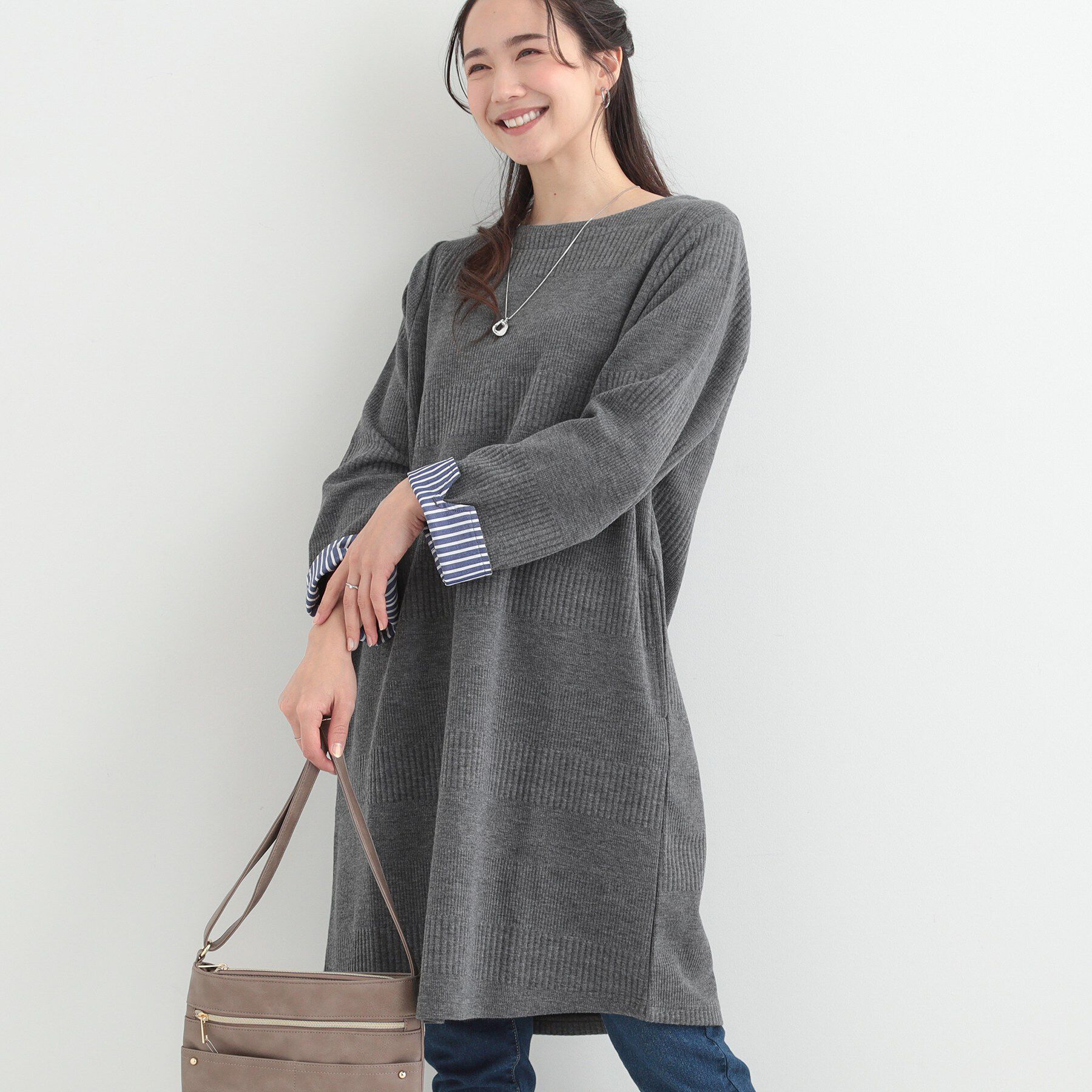 SHOO･LA･RUE「【体型カバー/洗濯機可/S-LL】お袖ストライプAラインチュニック」|チュニック|チャコールグレー(0
