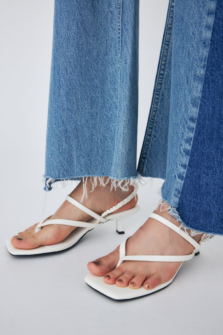 MOUSSY「SHIRRING STRAP TONGS サンダル」|サンダル|WHT