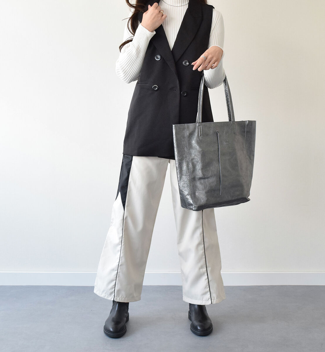 IMPORT SELECT「【ANDREA CARDONE】メタリックレザートートバッグ(Q36601)」|トートバッグ|