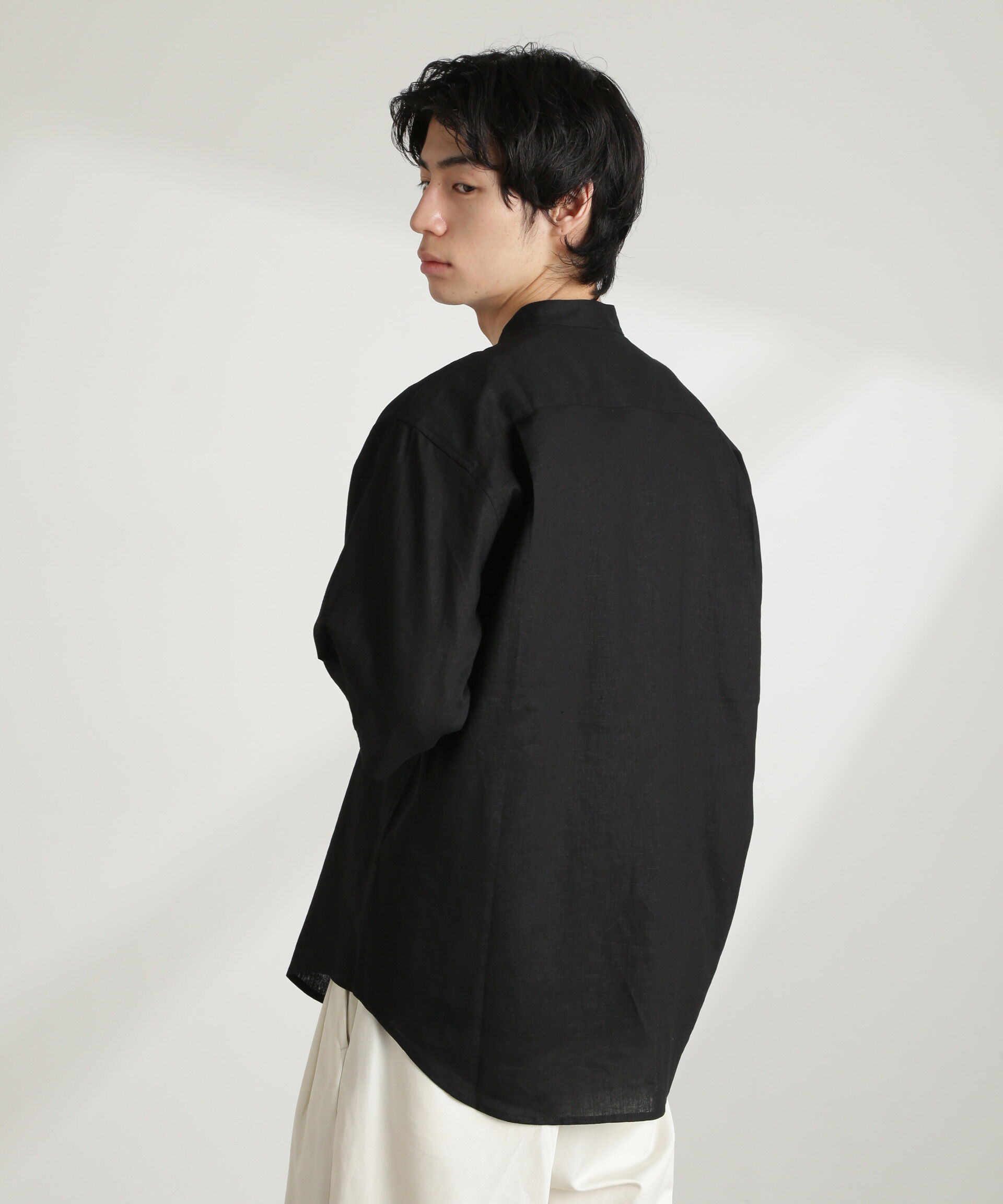 nano･universe「アンチスメルリネン バンドカラーシャツ 半袖」|シャツ・ブラウス|