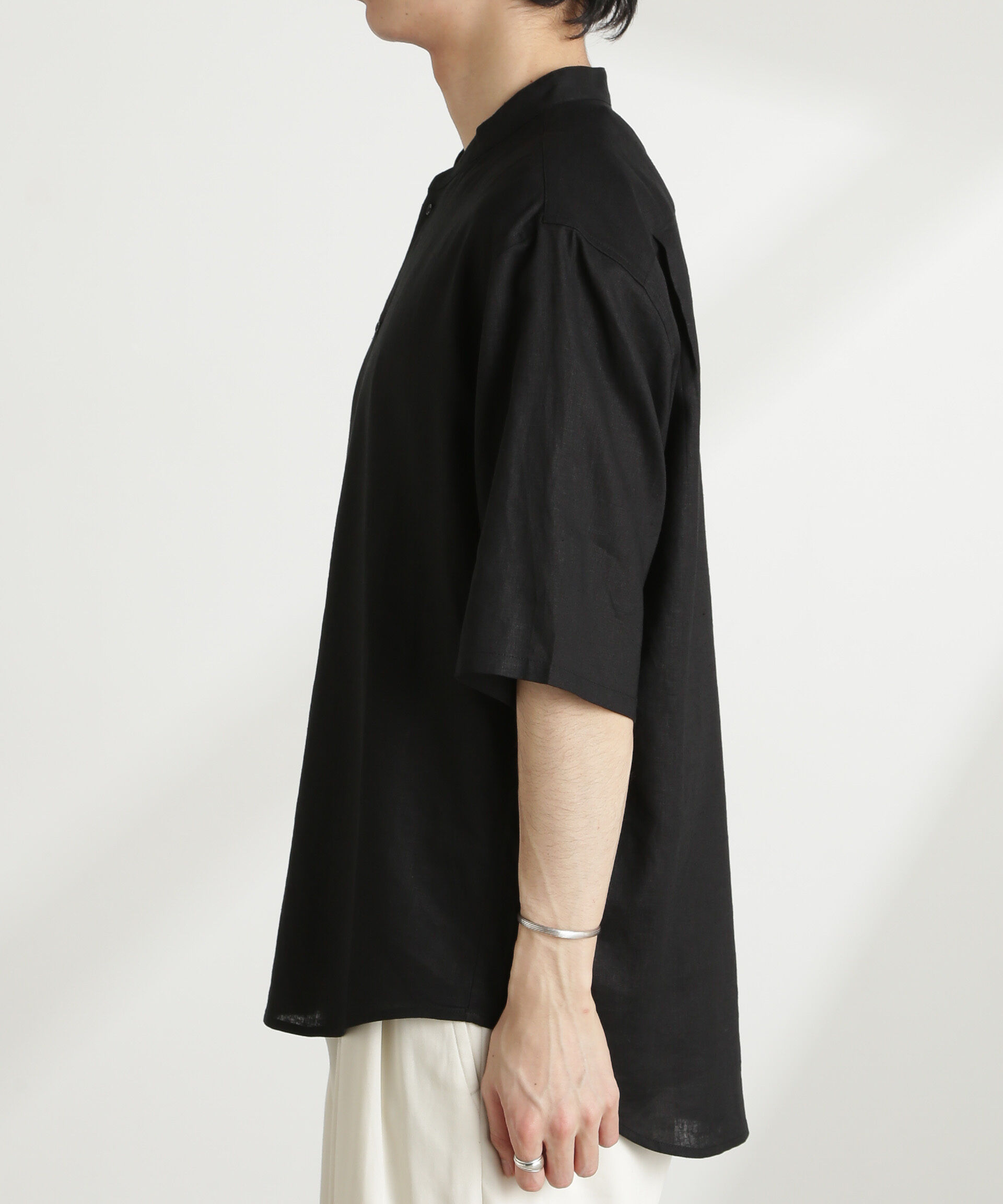 nano･universe「アンチスメルリネン バンドカラーシャツ 半袖」|シャツ・ブラウス|