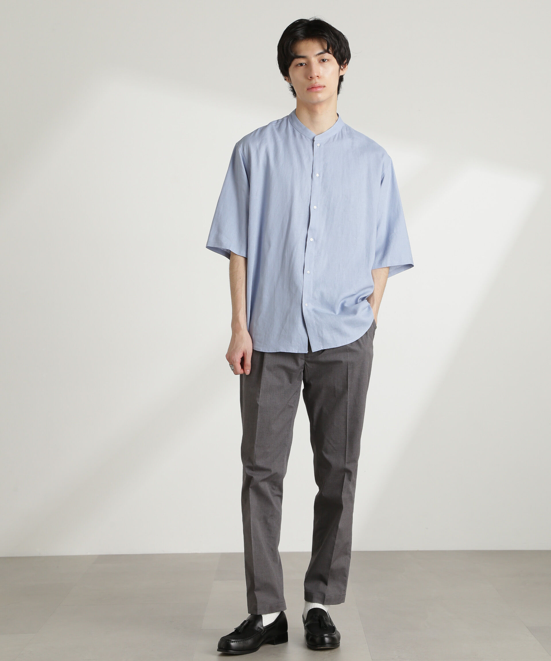 nano･universe「アンチスメルリネン バンドカラーシャツ 半袖」|シャツ・ブラウス|