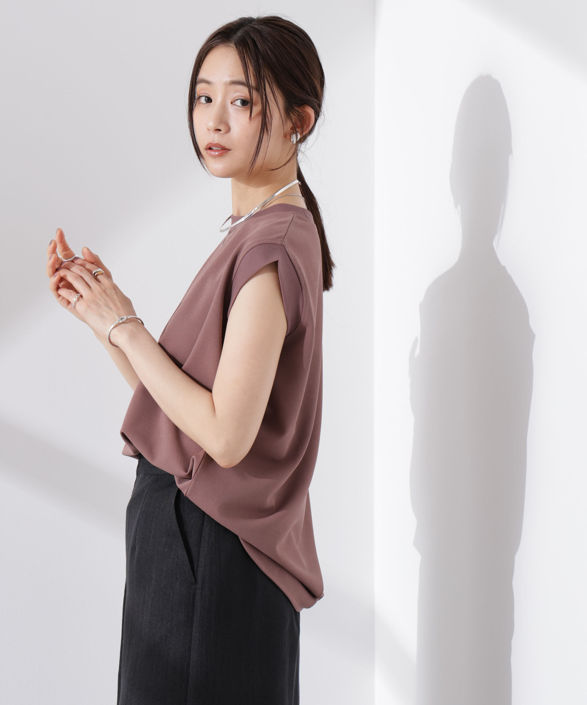 nano･universe「カットジョーゼットノースリーブTシャツ」|Tシャツ・カットソー|