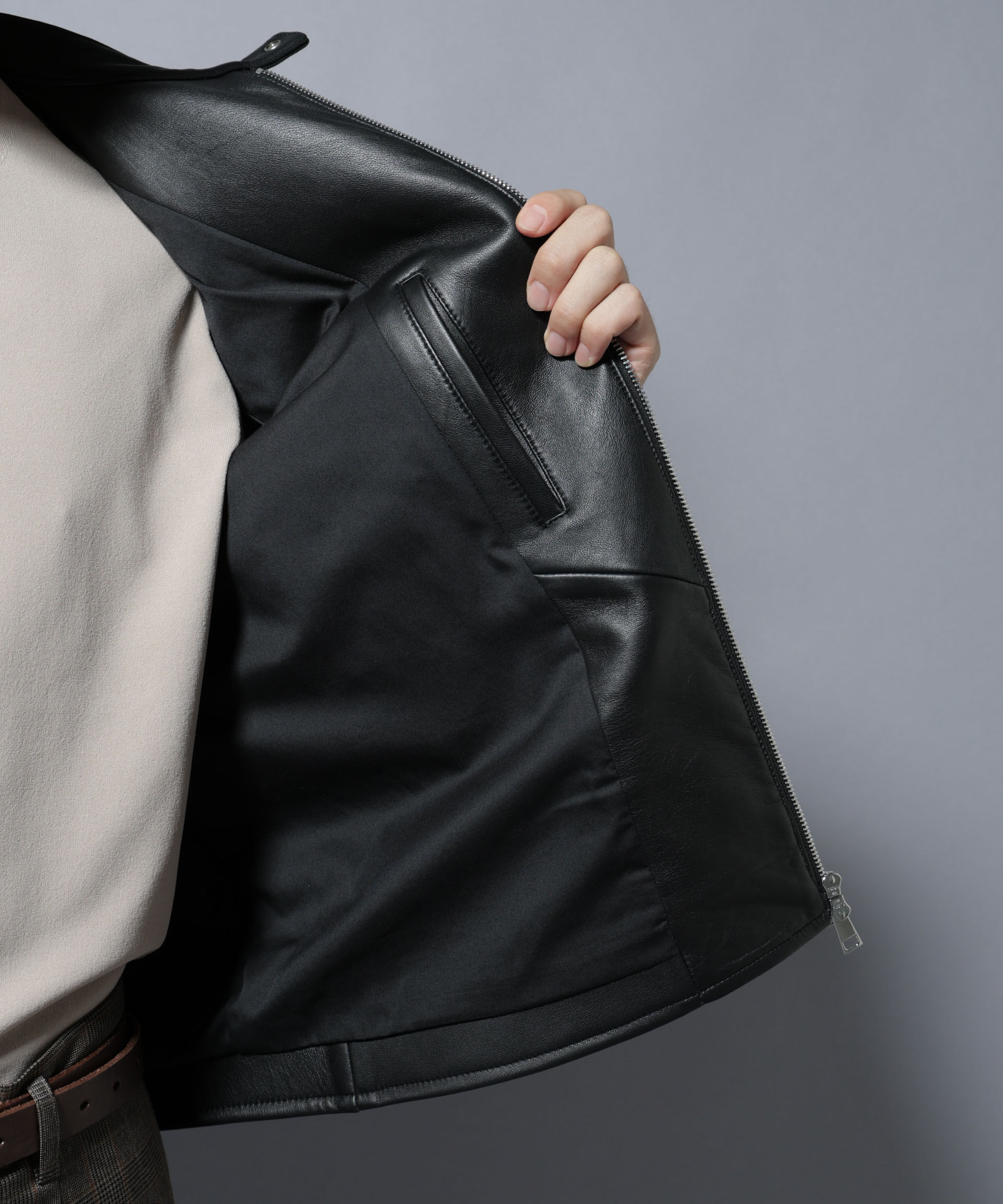 nano･universe「ラムナッパレザーバンドカラーライダースジャケット」|ライダースジャケット|