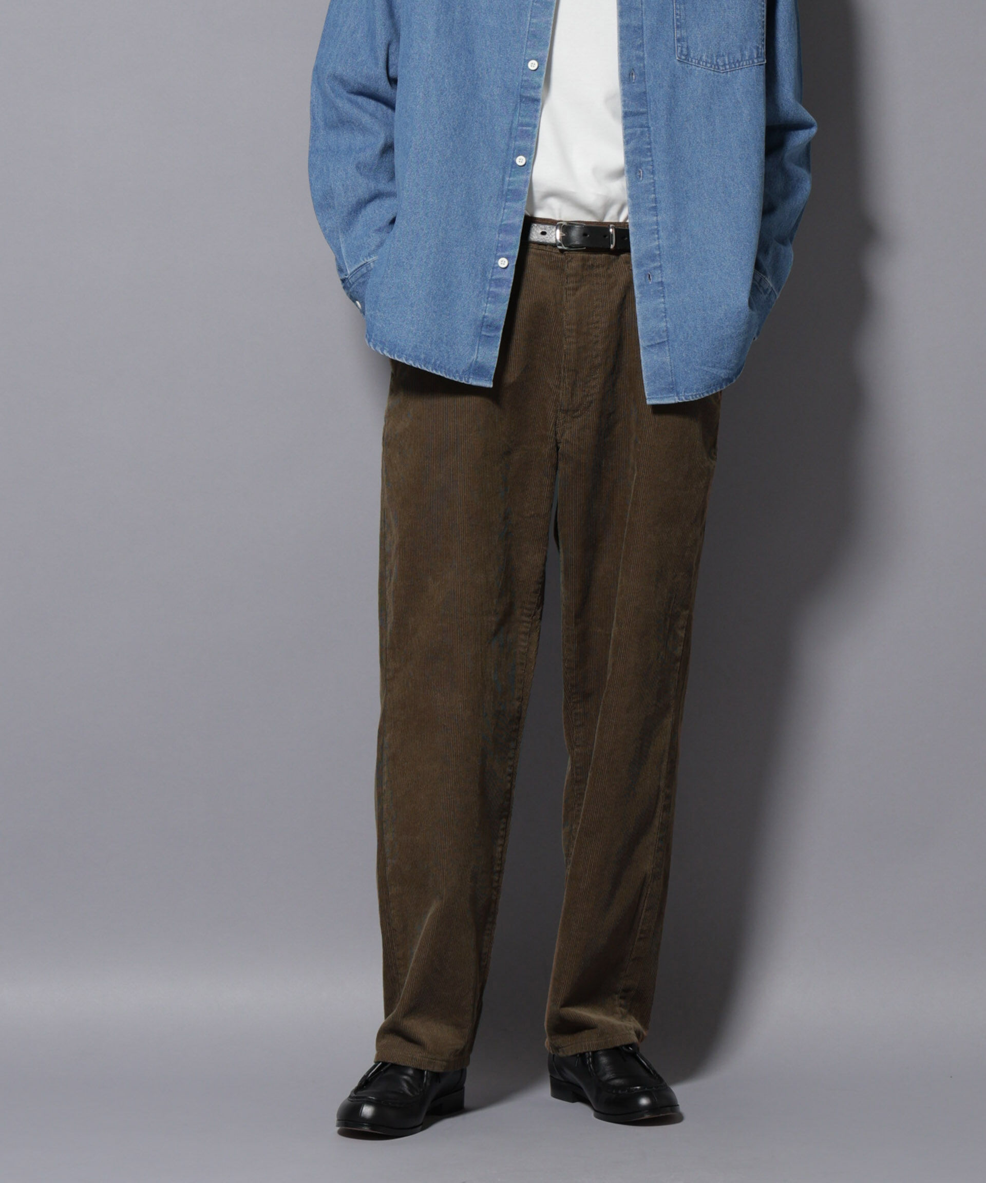 nano･universe「コーデュロイイージーバギーパンツ」|チノ|ブラウン