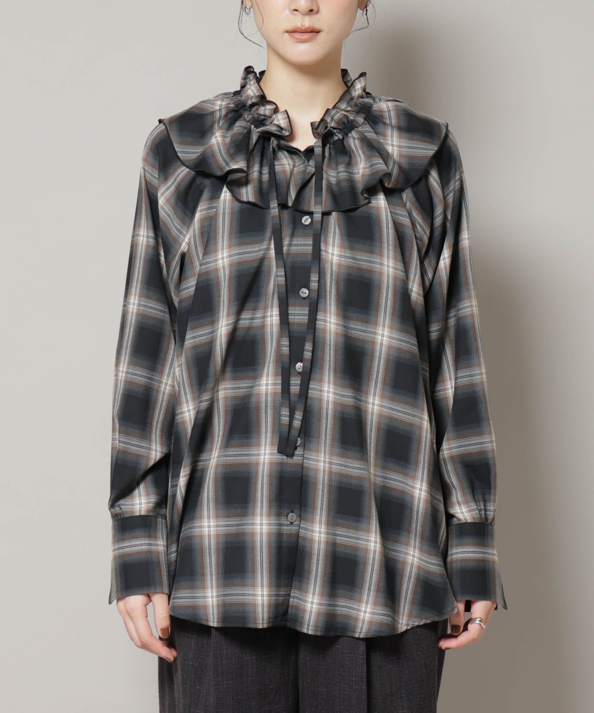 nano･universe「オンブレーチェックフリルカラーブラウス」|シャツ・ブラウス|