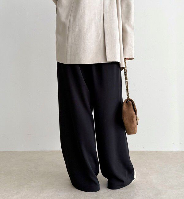 fredy emue「【ラクなのにきちんと見え】シャラリツイル イージーパンツ」|チノ|