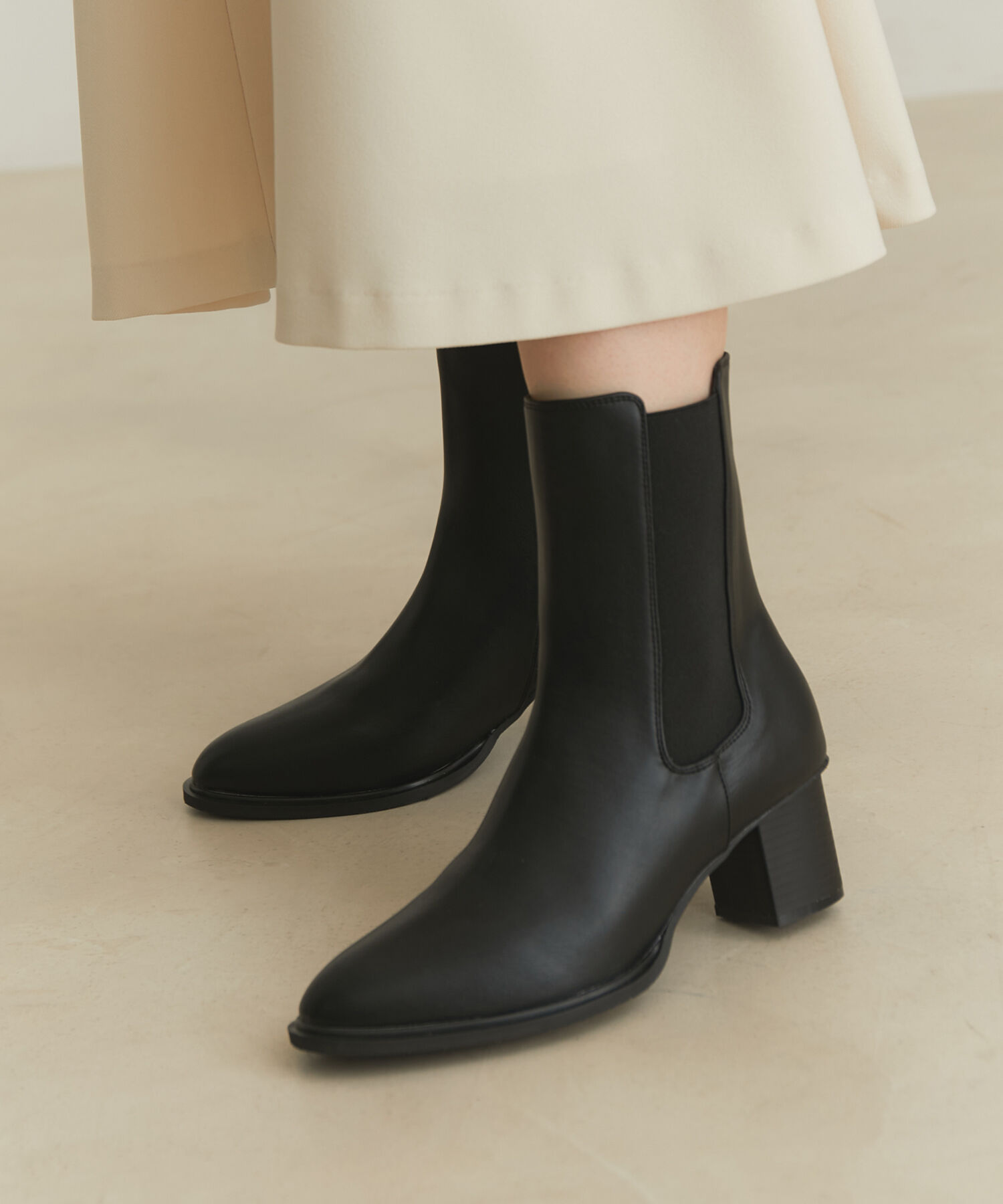 Juze「ヒールサイドゴアブーツ」|その他|ブラック(01)