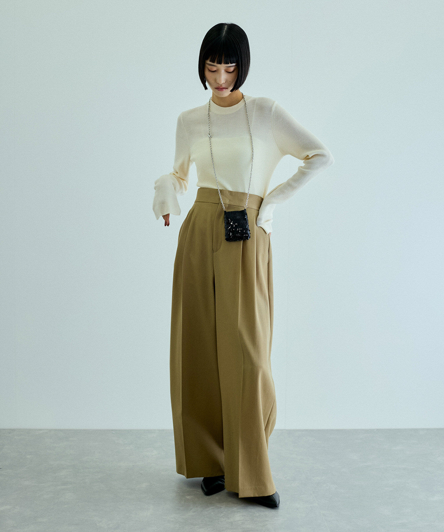 ADAM ET ROPE'「スパンコールアクセサリーポシェット」|ショルダー・メッセンジャー|