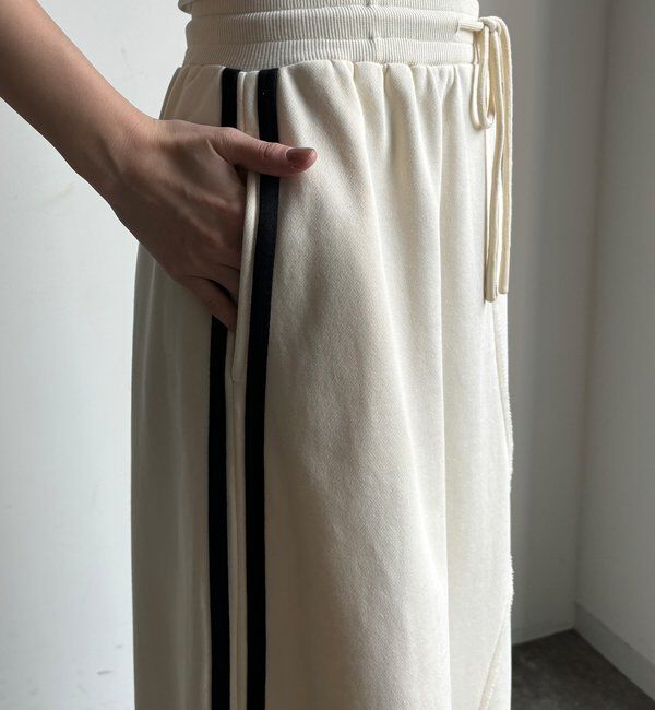  「【WEB限定】サイドラインスウエットスカート」|スカート|