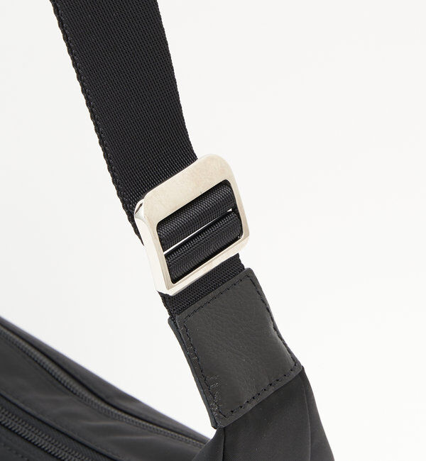  「クラウズナイロンラウンドショルダーバッグ」|ショルダー・メッセンジャー|