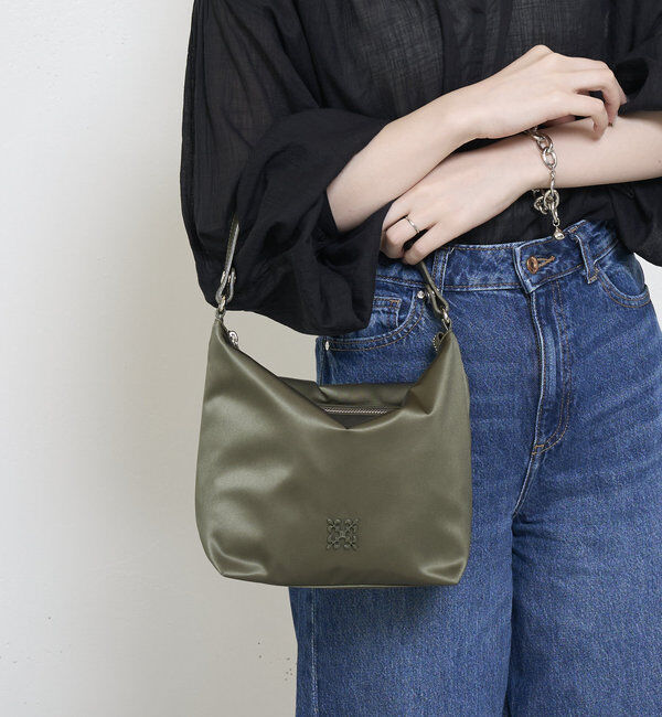  「クラウズナイロンシンプルショルダーバッグ」|ショルダー・メッセンジャー|