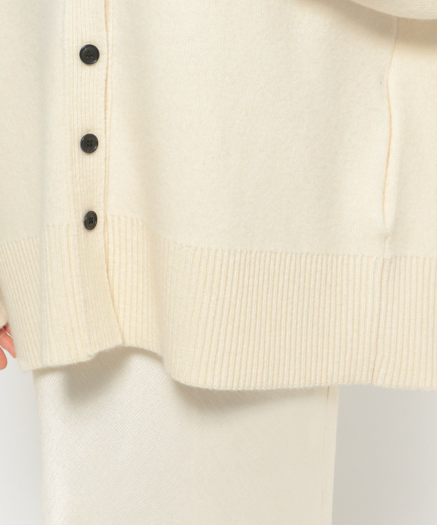 A part by 「カシミヤコンBIG Vネックカーディガン」|ニット・セーター|