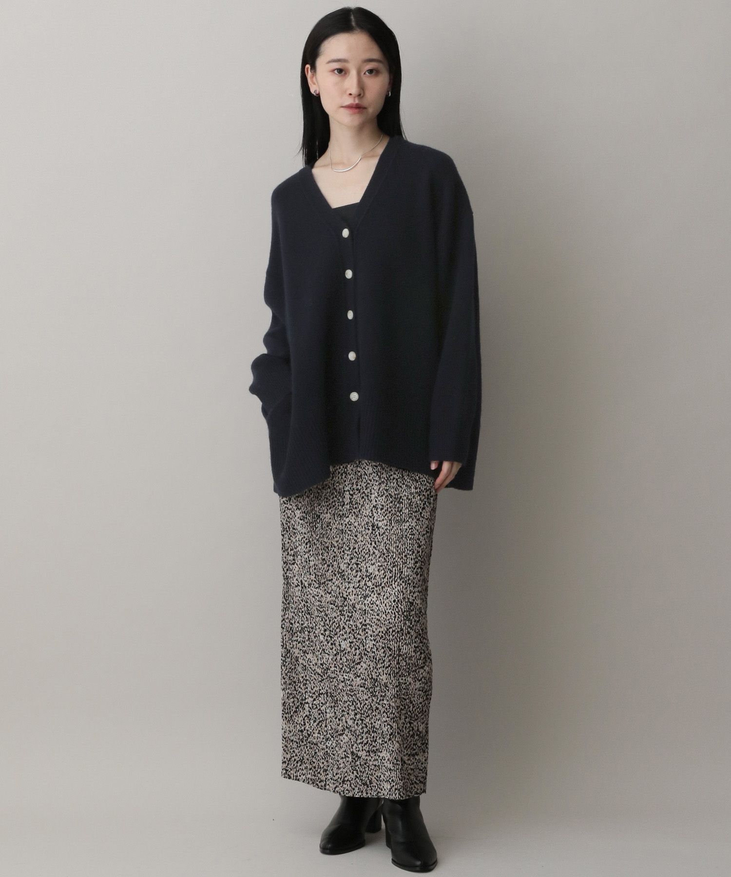 A part by 「カシミヤコンBIG Vネックカーディガン」|ニット・セーター|