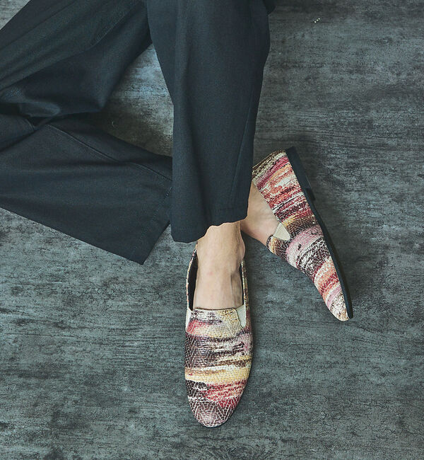 alfredoBANNISTER「【ソフトレザー】アンティーク調 カウンターレス ゴアスリッポン」|ローファー|