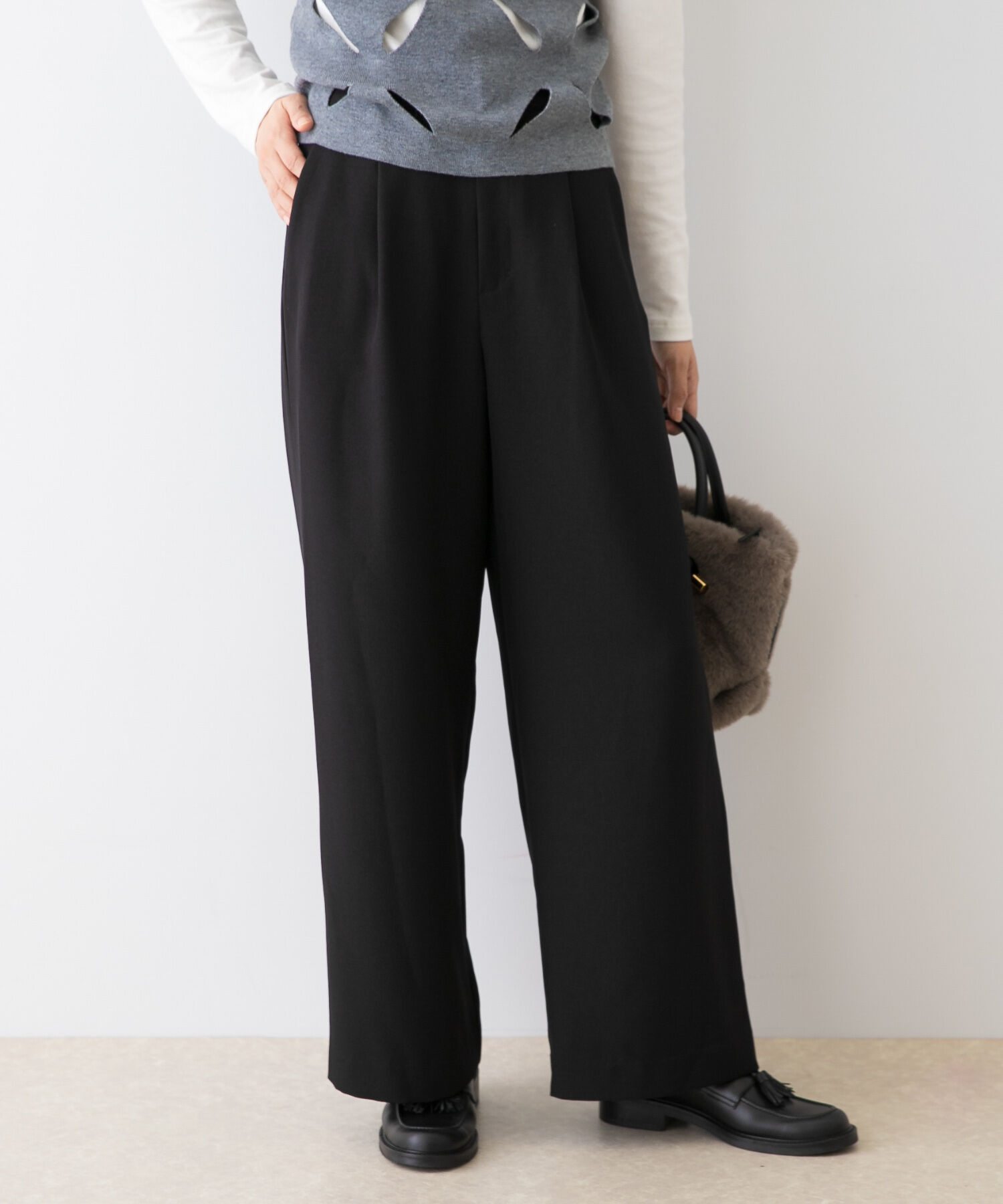 URBAN RESEARCH ROSSO「『UR TECH SMOOTHLUXE』F by ROSSO　タックワイドパンツ」|その他|ブラック