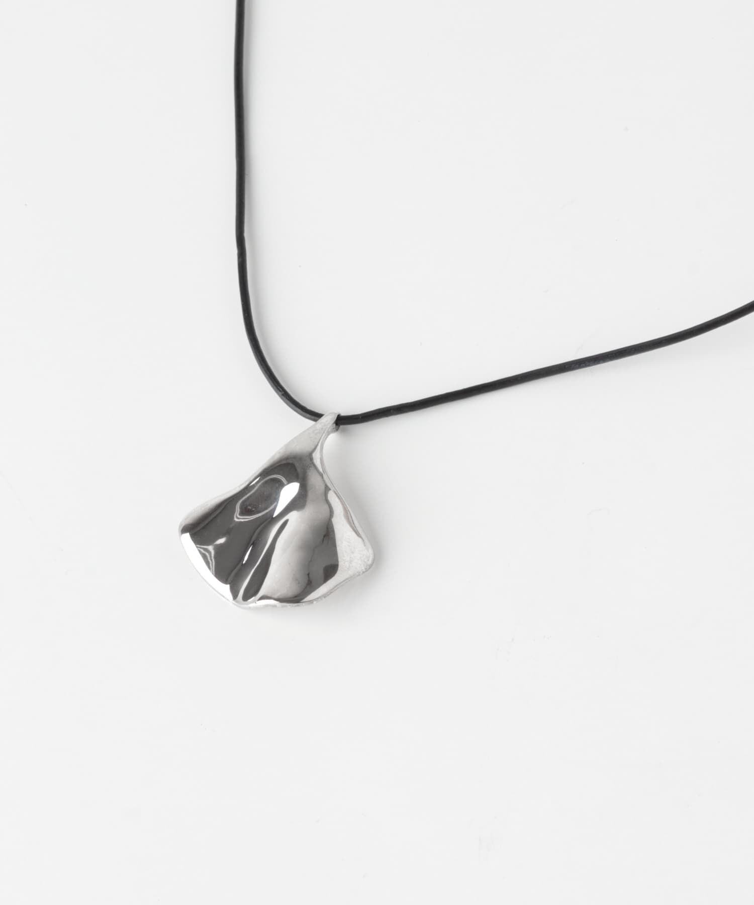 SMELLY「SMELLY so&rsquo;　frill piece cord necklace」|ネックレス|