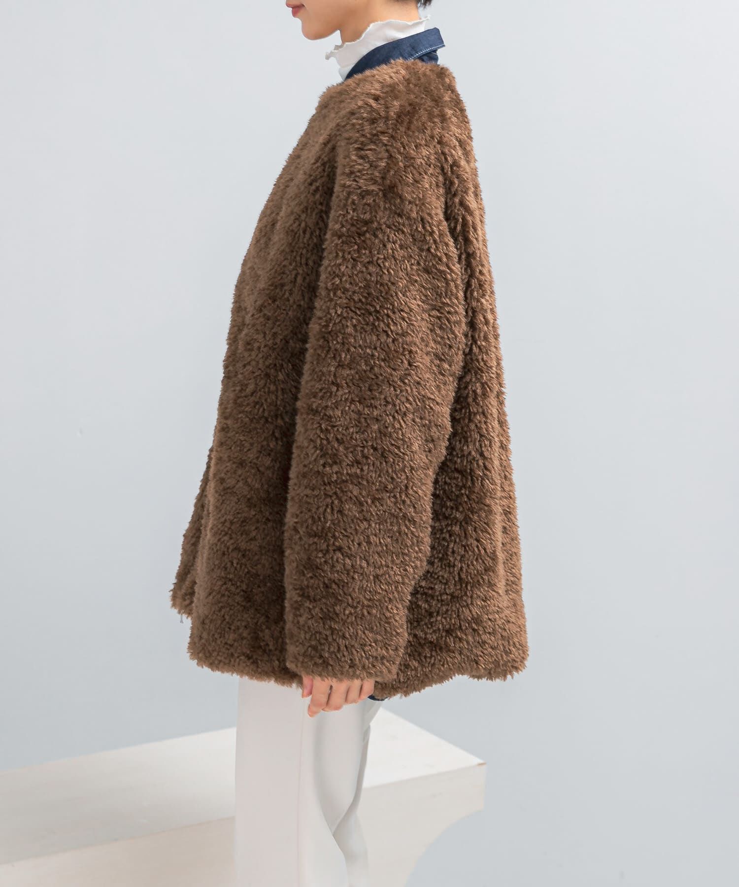 URBAN RESEARCH ROSSO「『WEB/一部店舗限定』ノーカラーファーボアZIPブルゾン」|ノーカラージャケット|