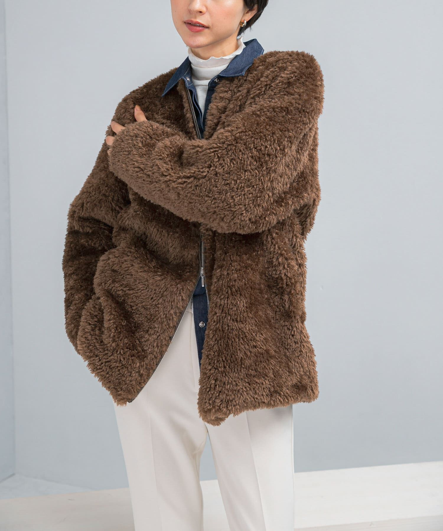 URBAN RESEARCH ROSSO「『WEB/一部店舗限定』ノーカラーファーボアZIPブルゾン」|ノーカラージャケット|