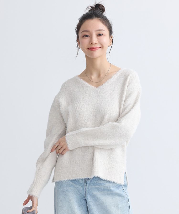 earth music&ecology「スパンコールシャギーVネックプルオーバー」|ニット・セーター|