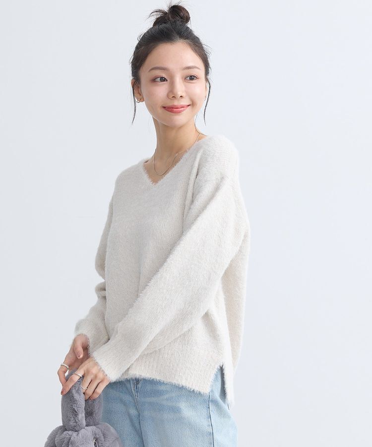 earth music&ecology「スパンコールシャギーVネックプルオーバー」|ニット・セーター|