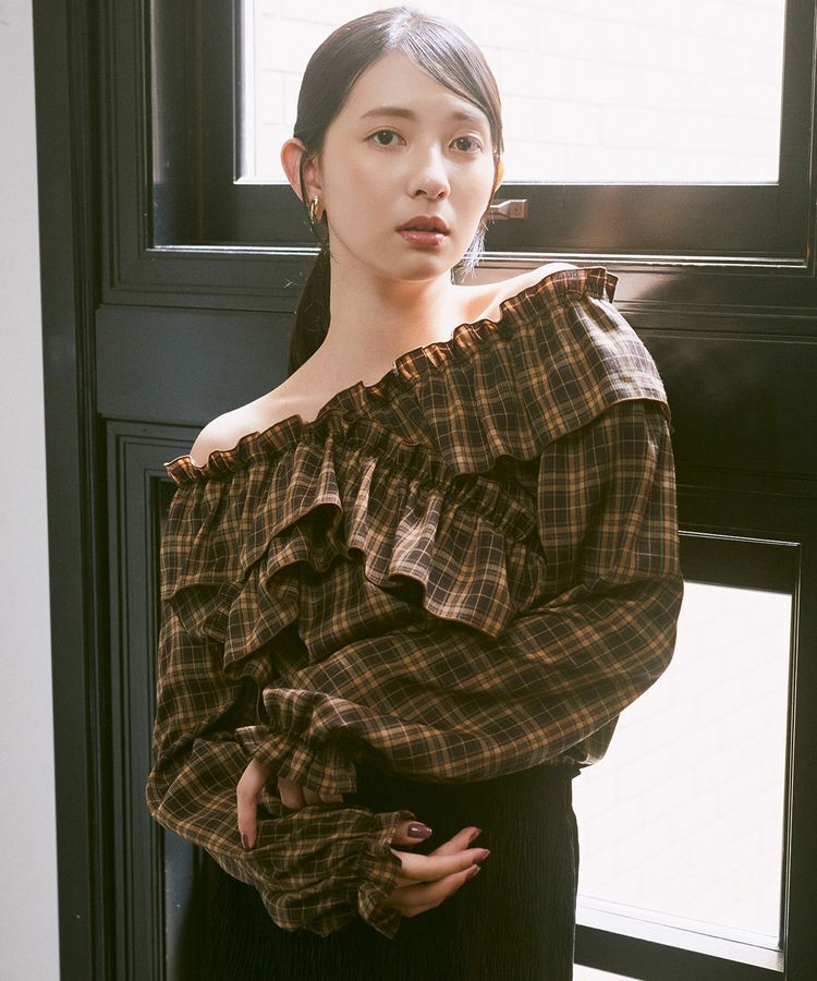 earth music&ecology「フリルオフショルブラウス」|シャツ・ブラウス|チェック