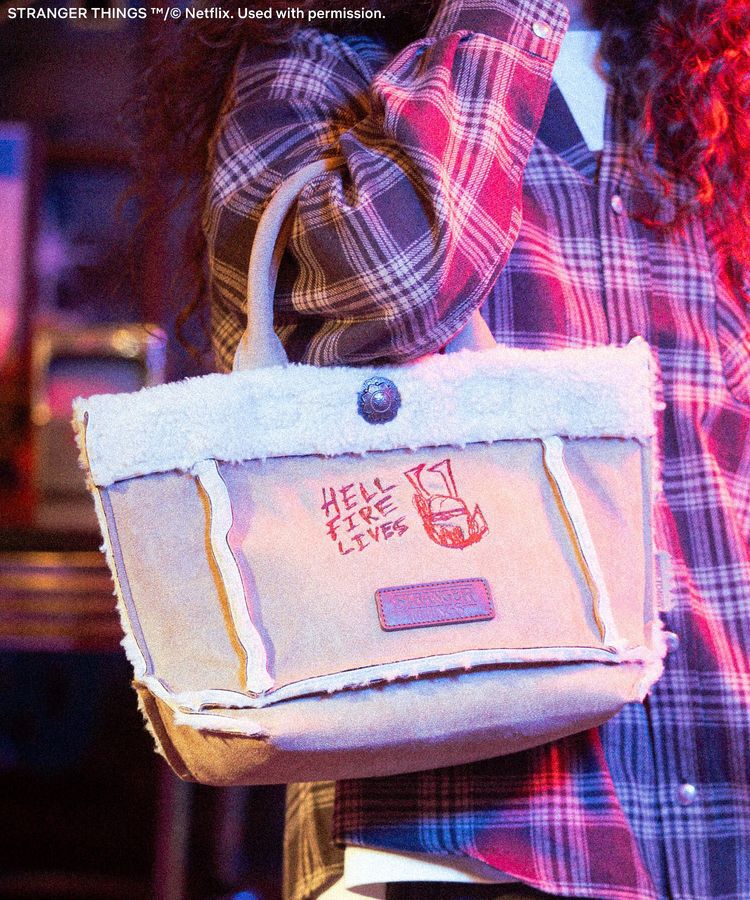 Green Parks「■STRANGER THINGS&times;MINNETONKA フェイクスウェードボアバッグ」|トートバッグ|