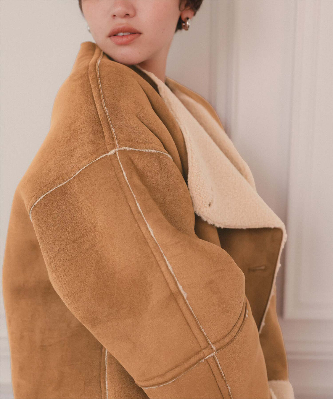 titivate「フェイクムートンノーカラージャケット」|ノーカラーコート|