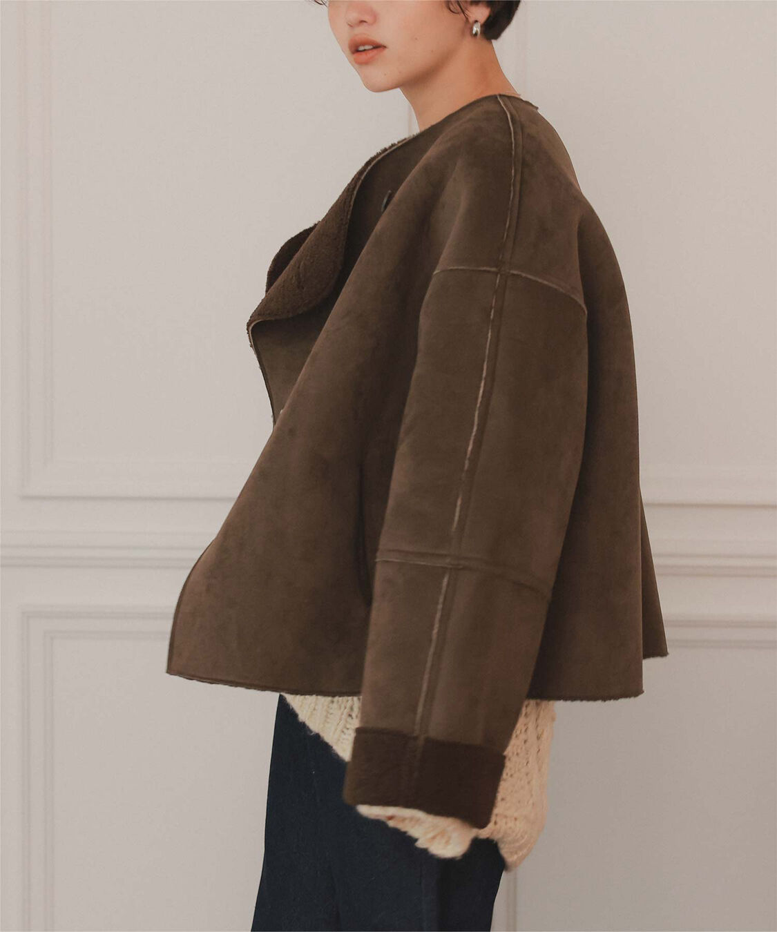 titivate「フェイクムートンノーカラージャケット」|ノーカラーコート|
