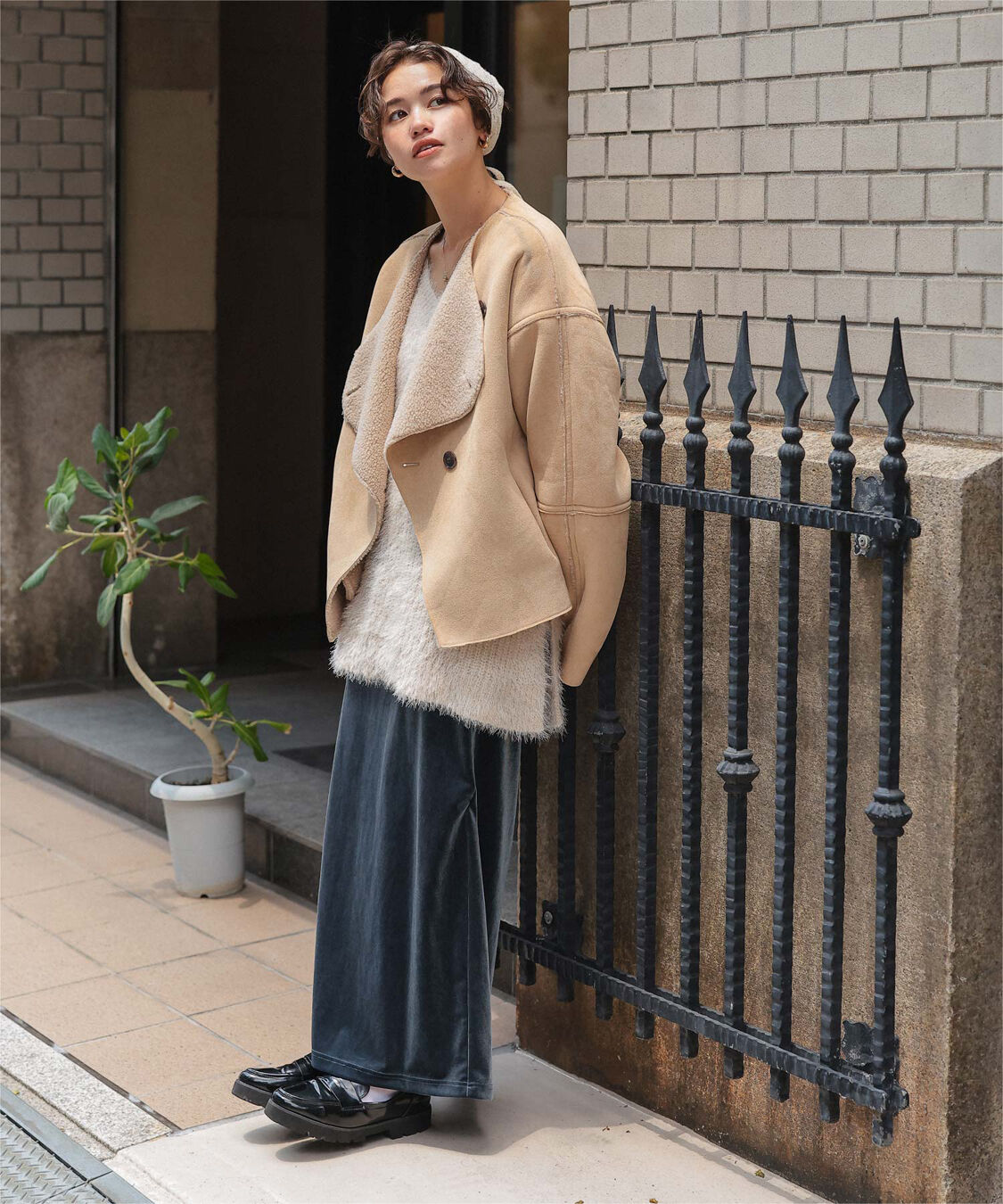 titivate「フェイクムートンノーカラージャケット」|ノーカラーコート|