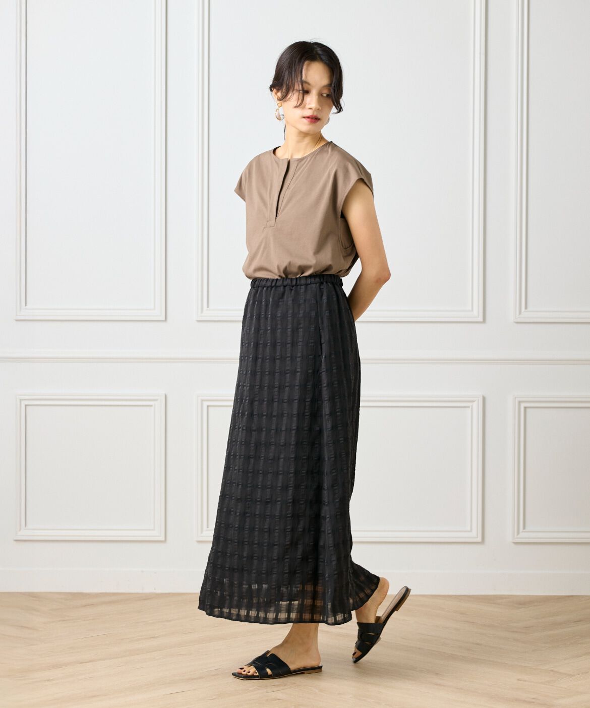 INED「《大きいサイズ》スキッパーデザイントップス」|Tシャツ・カットソー|