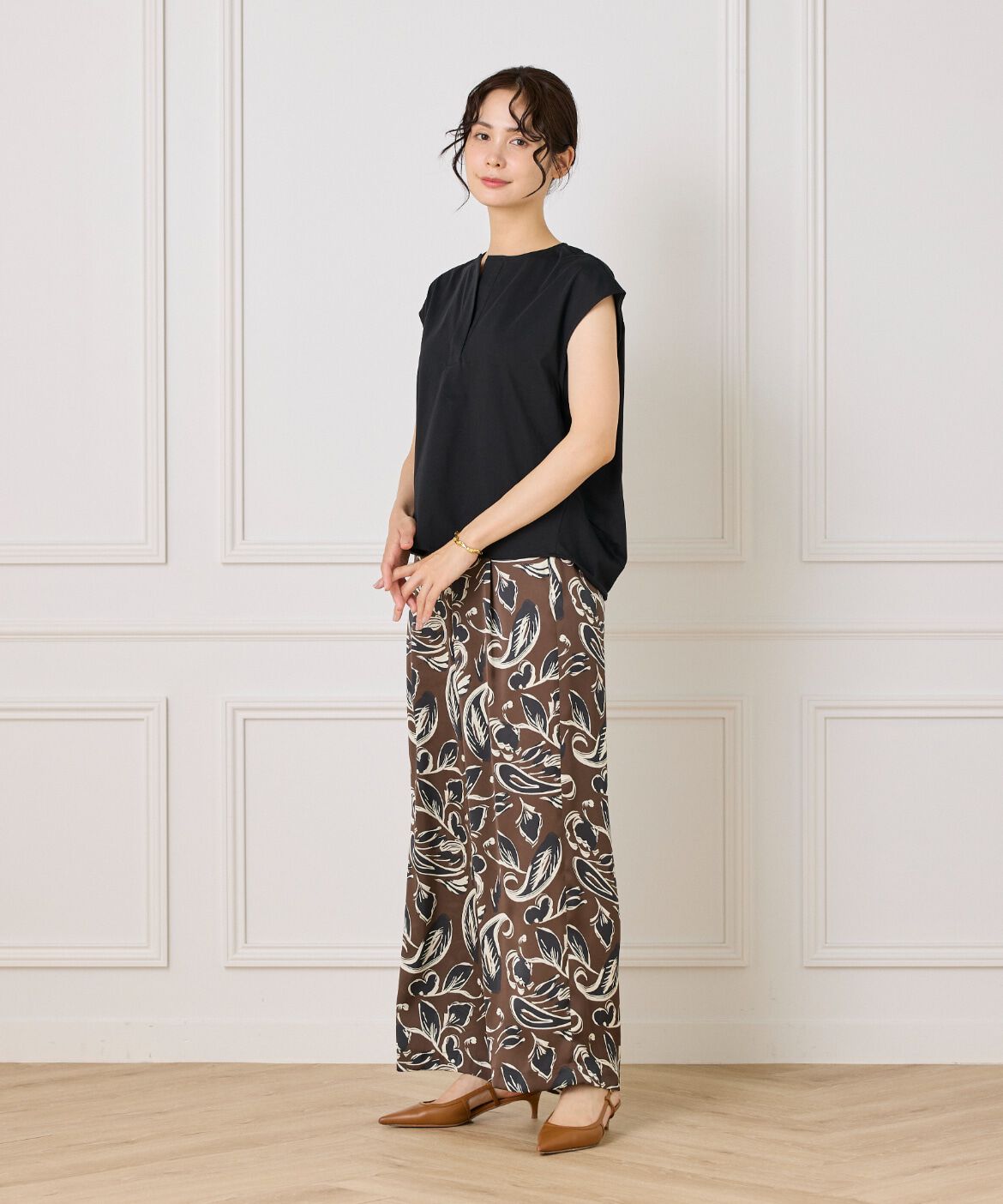 INED「《大きいサイズ》スキッパーデザイントップス」|Tシャツ・カットソー|